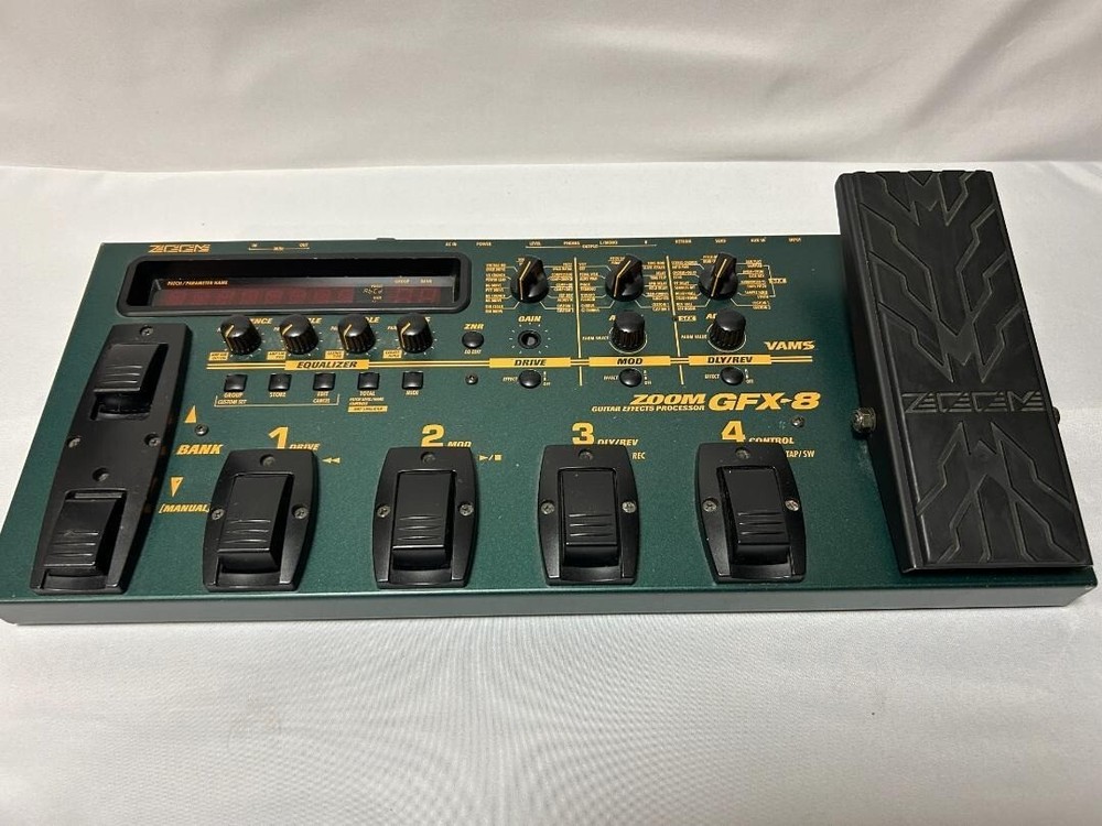 ZOOM GFX-8 Guitar Effects Processor Pedal Multi Effector Musical Instruments