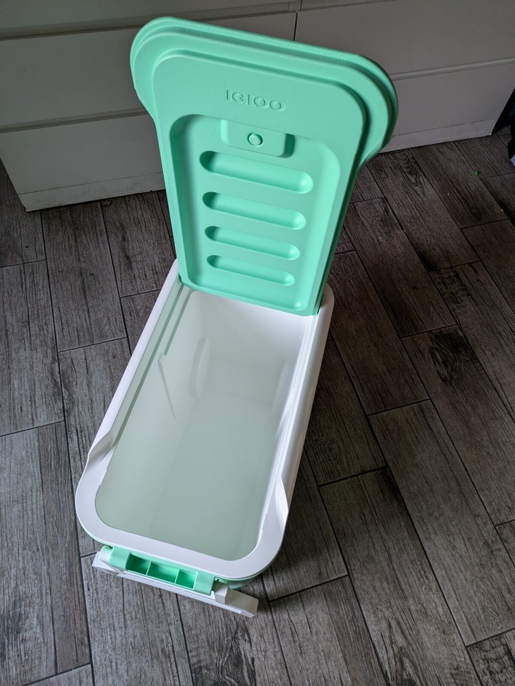 Igloo Wheelie Cool 38qt