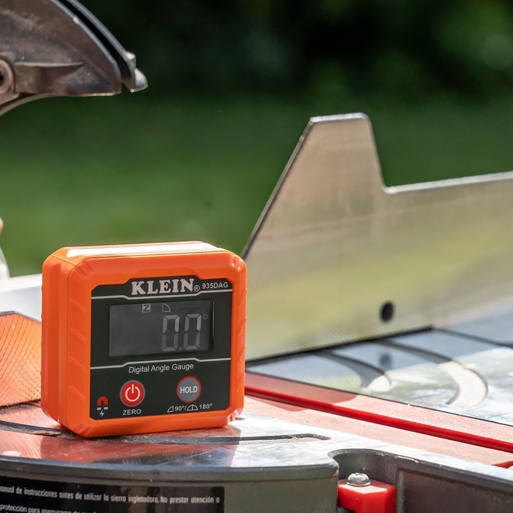 Dual Measurement Ranges Angle Gauge, Auto-Rotating Display