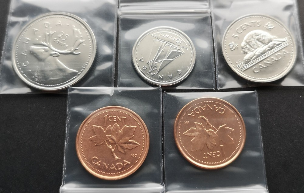 *** CANADA  2002  UNCIRCULATED   COINS  SET ***