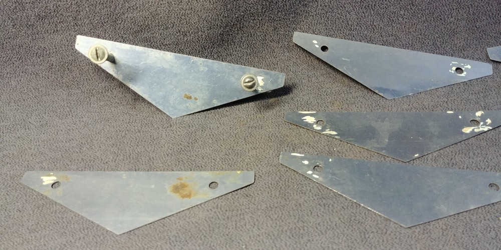 15 1940s Triangle Backplate Cabinet Door Drawer Handle Pull Hardware Lot