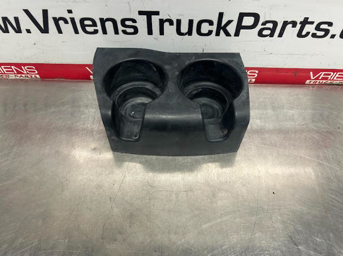 KENWORTH S06-1032 CUP HOLDER DASH PANEL