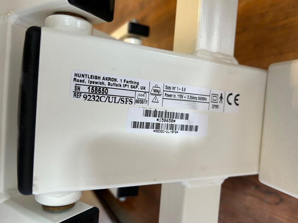 Huntleigh 9232C/UL/SFS High Low Power Treatment Table
