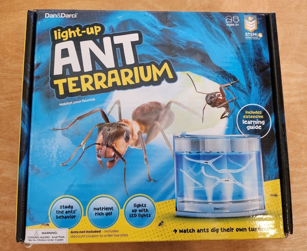 DAN&Darci Light-Up ANT Terraium-Opened Box
