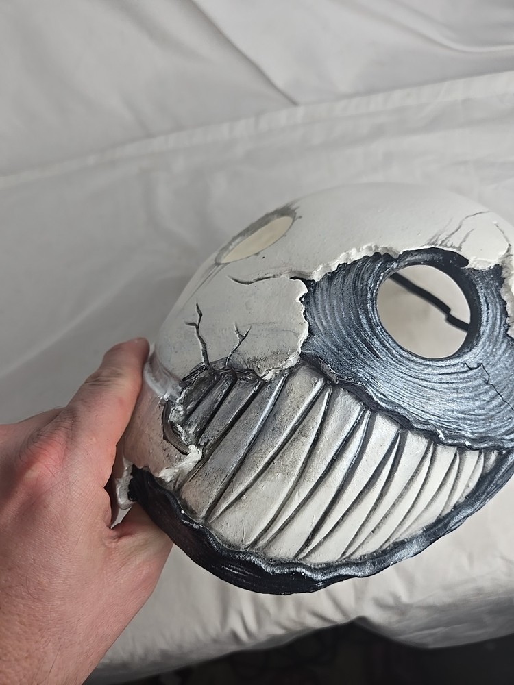 Smile version 2: Resin cast mask Used