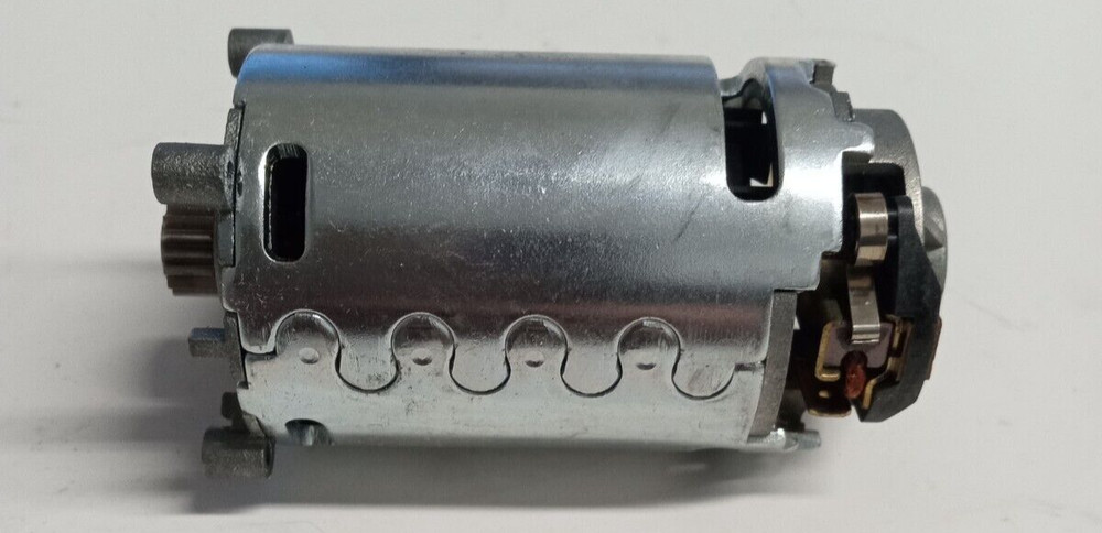 BLACK & DECKER 393111-01 MOTOR