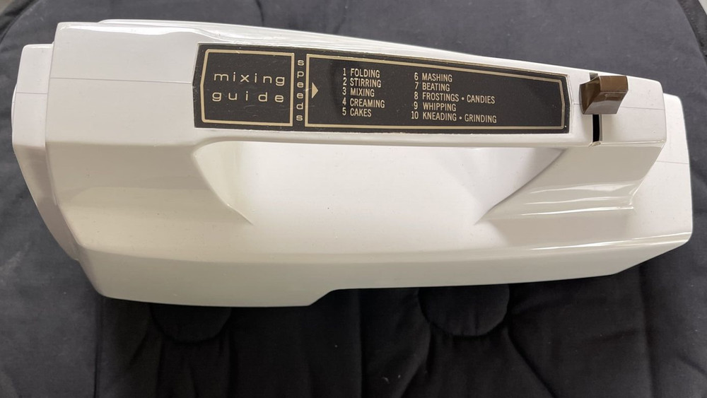 Oster Regency White Kitchen Center Stand Mixer Head Attachment