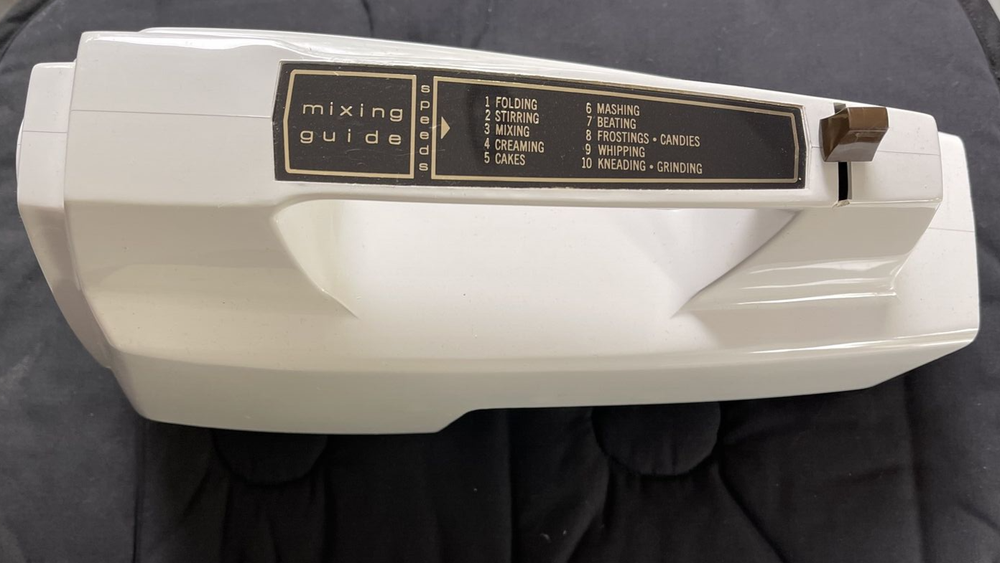 Oster Regency White Kitchen Center Stand Mixer Head Attachment