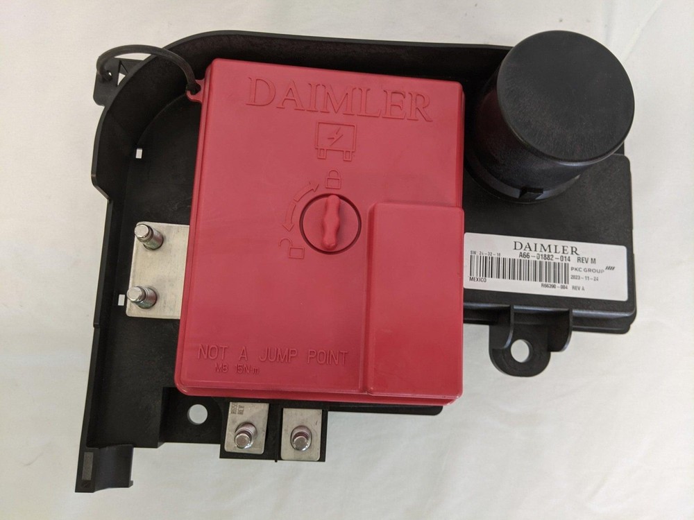 Freightliner Daimler Battery Cable Access Power Module - P/N A66-01882-014
