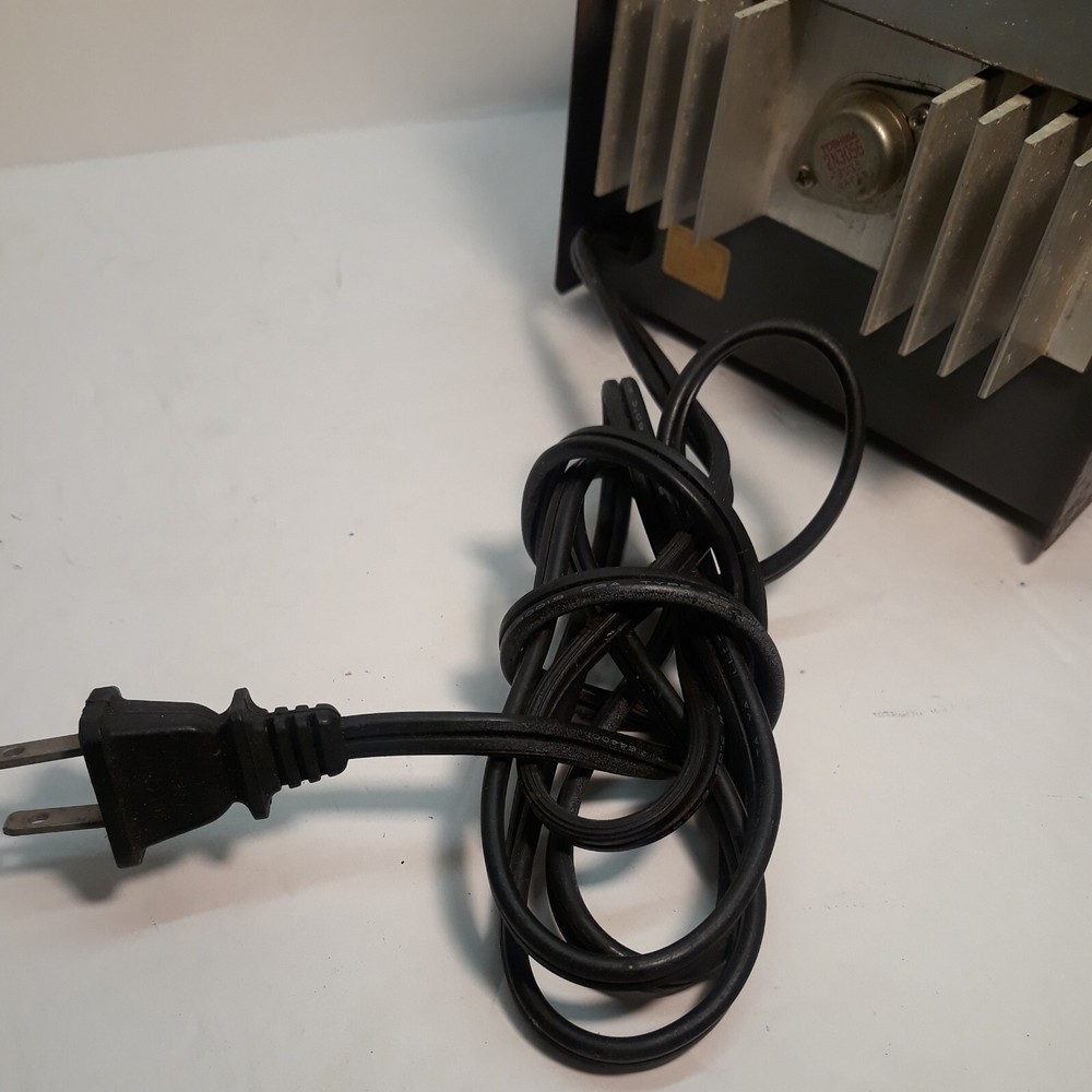 SAMLEX RPS 1205 REGULATED DC POWER SUPPLY 5 AMP 12V Fully Functional