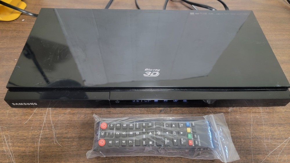 Samsung BD-D6100C Blu-ray Disc/DVD Player