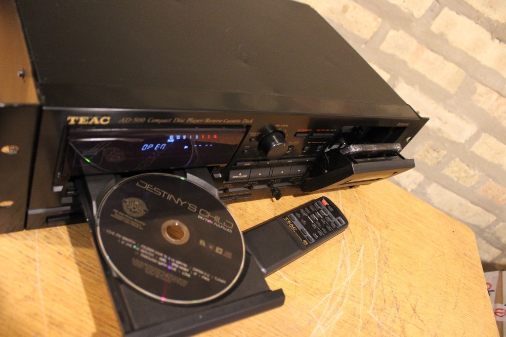 TEAC AD-500 CD Player & Auto-Reverse Cassette w/remote Serviced Fully Functional