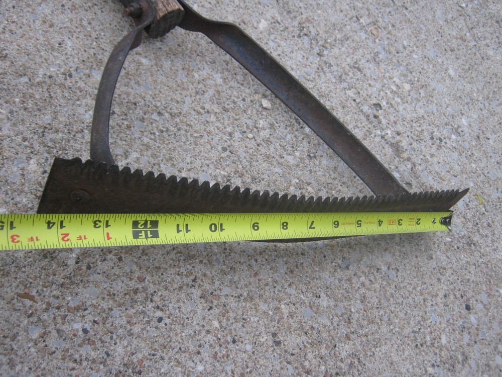 Vintage Weed Grass Trimmer Sling Blade Wood Handle Rustic Yard Sickle Wacker