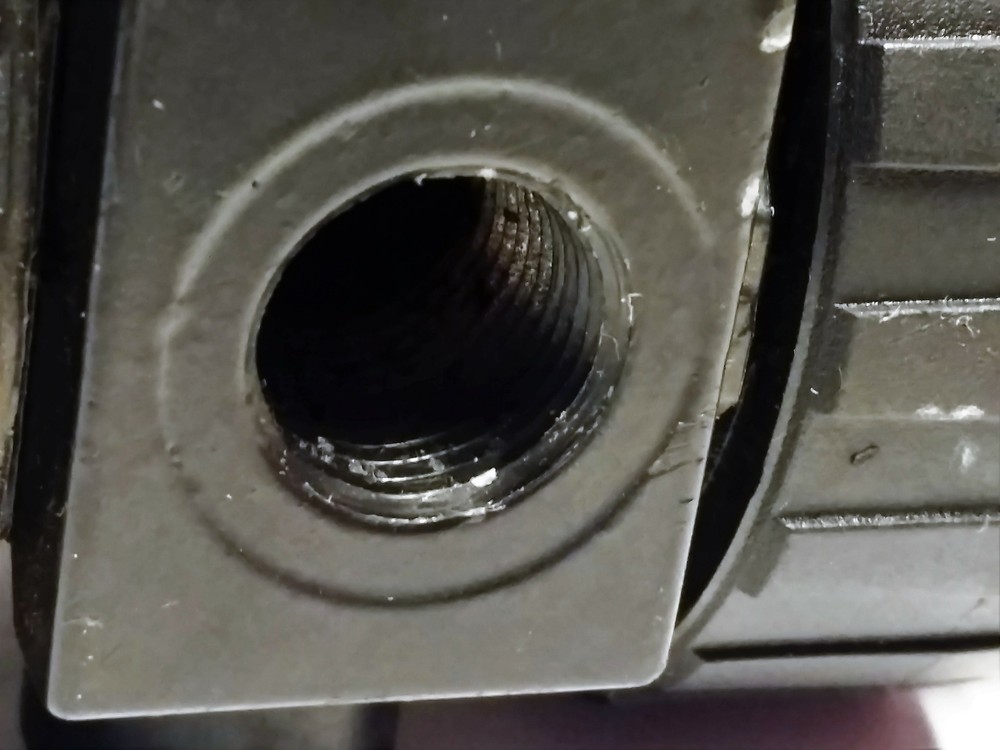 Parker 06E25B11AC Pneumatic Filter and Regulator