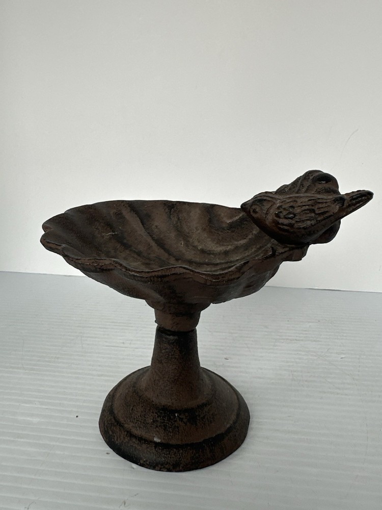 Cast Iron small Table Top Bird Feeder or Bath Shell Vintage 6”