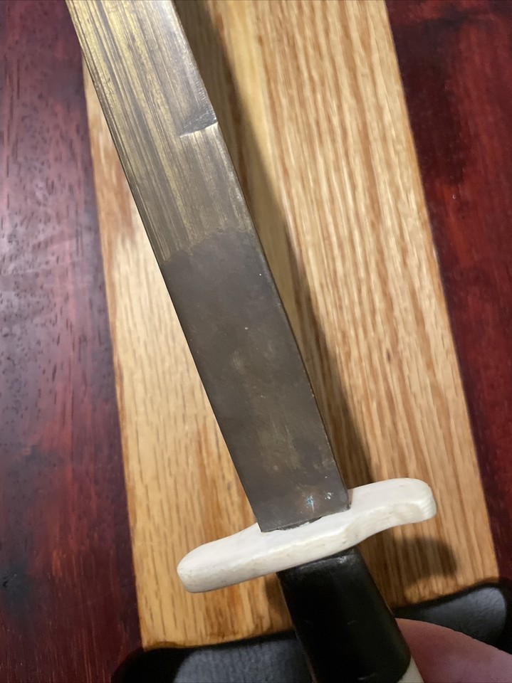 Vintage Fixed Blade Fighting Knife