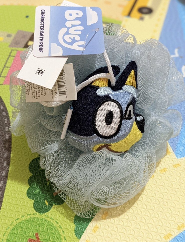Bluey bath pouf