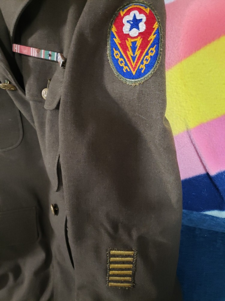 WWII ARMY OUTFIT