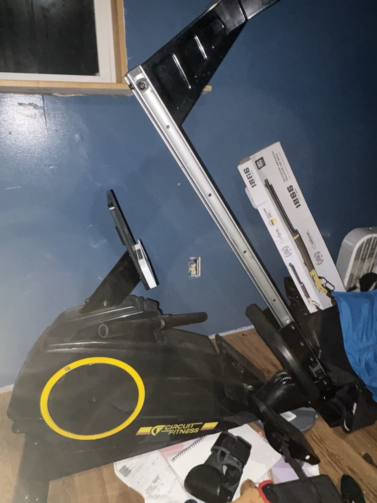 Circuit Fine Magnetic Rowing Machine