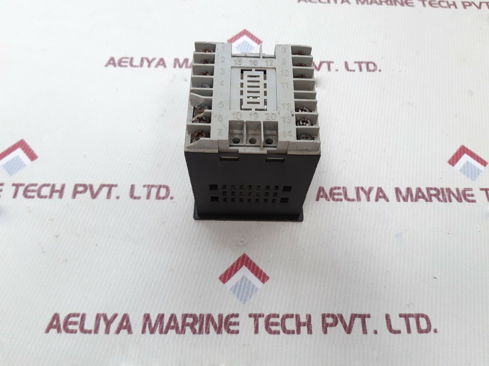 Multispan utr-2044 universal timer