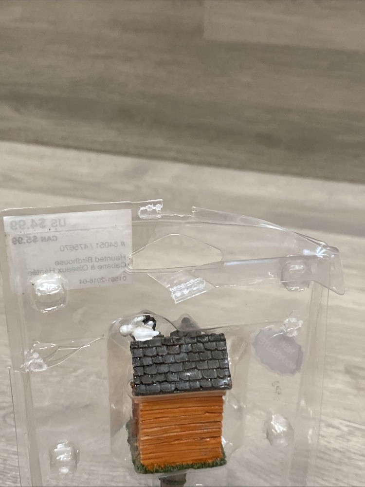 2015 Lemax Haunted Birdhouse W/ Black Cat #64051