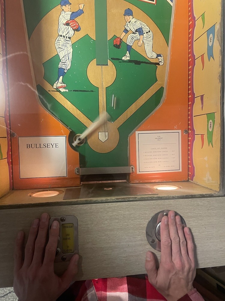 Chicago Coin Bullseye Baseball Pinball