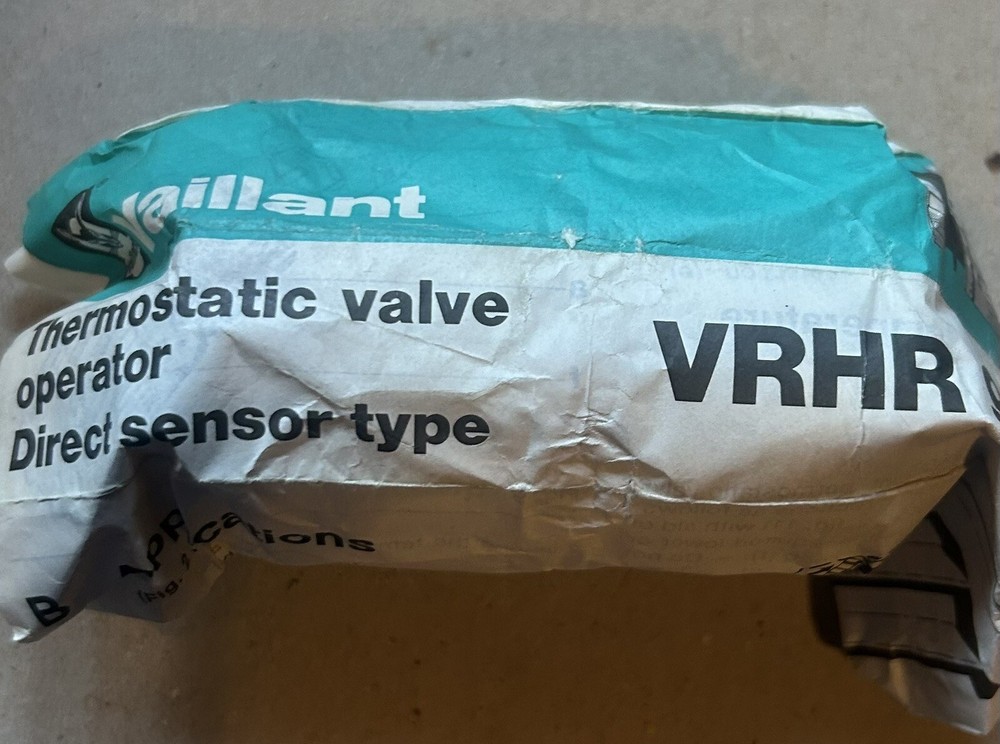 NOS VAILLANT VRHR 9697 THERMOSTATIC AUTOMATIC VALVE OPERATOR DIRECT SENSOR TYPE