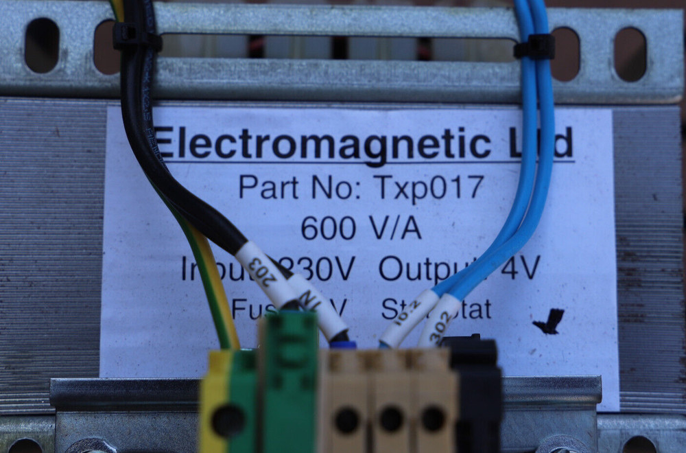 ELECTROMAGNETIC LTD Txp017 TRANSFORMER 600V/A INPUT 230V OUTPUT 4V