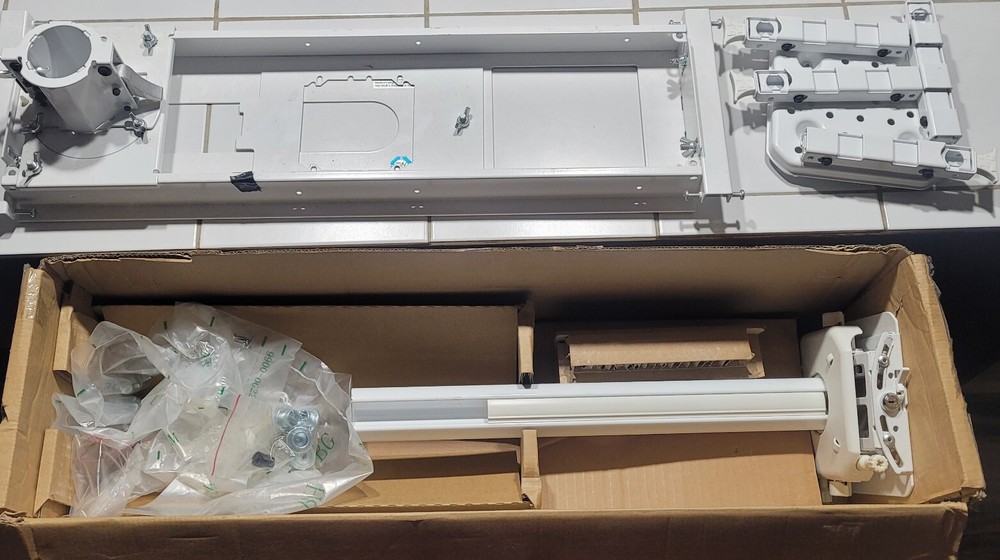 Chief SYSAUW Suspended Ceiling Projector System