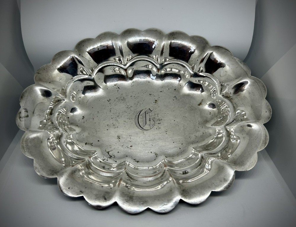 Vintage Silver Plate Fluted Oval Trinket Dish  Engraved With Initial “C”
