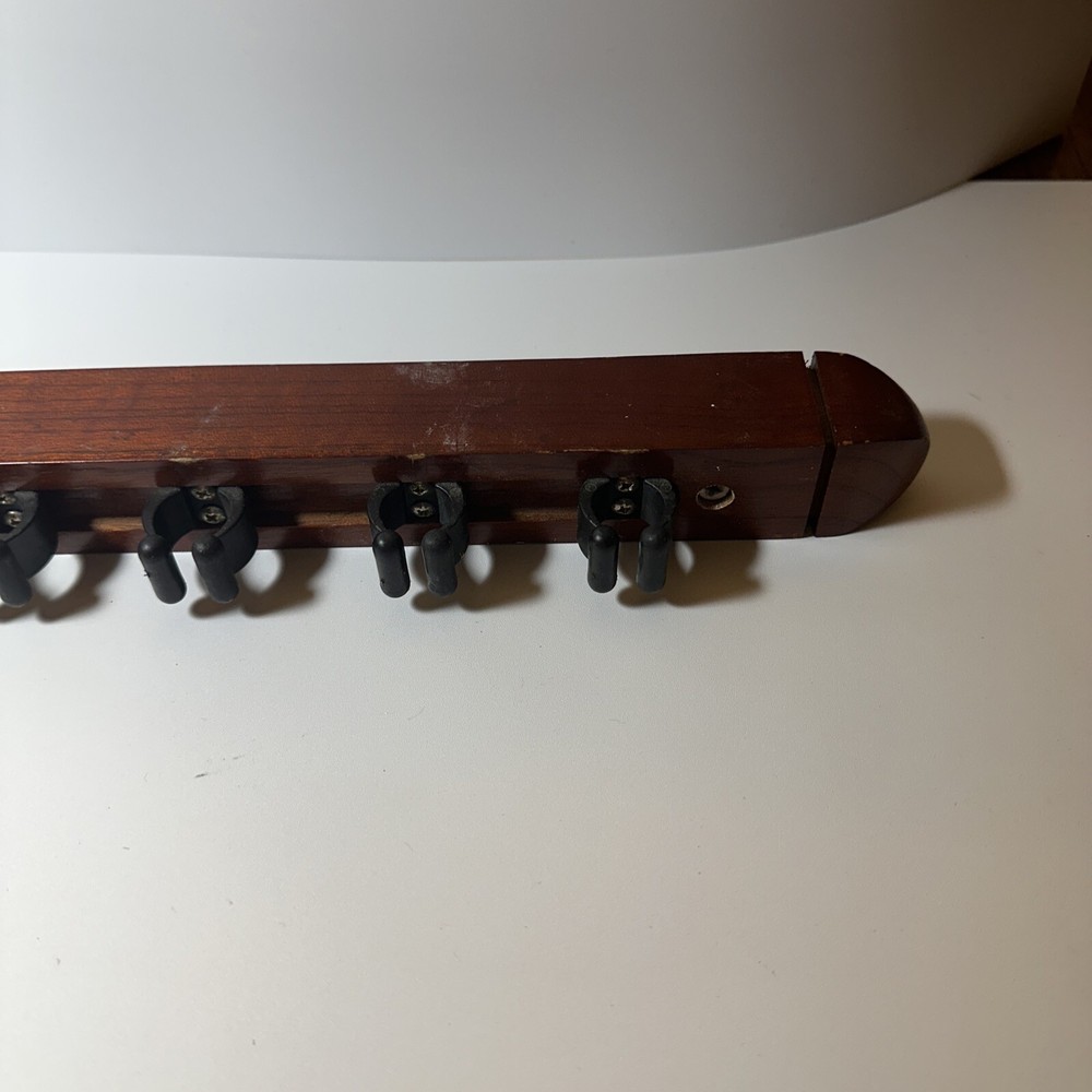 Pool Que Rack For Wall Mounting