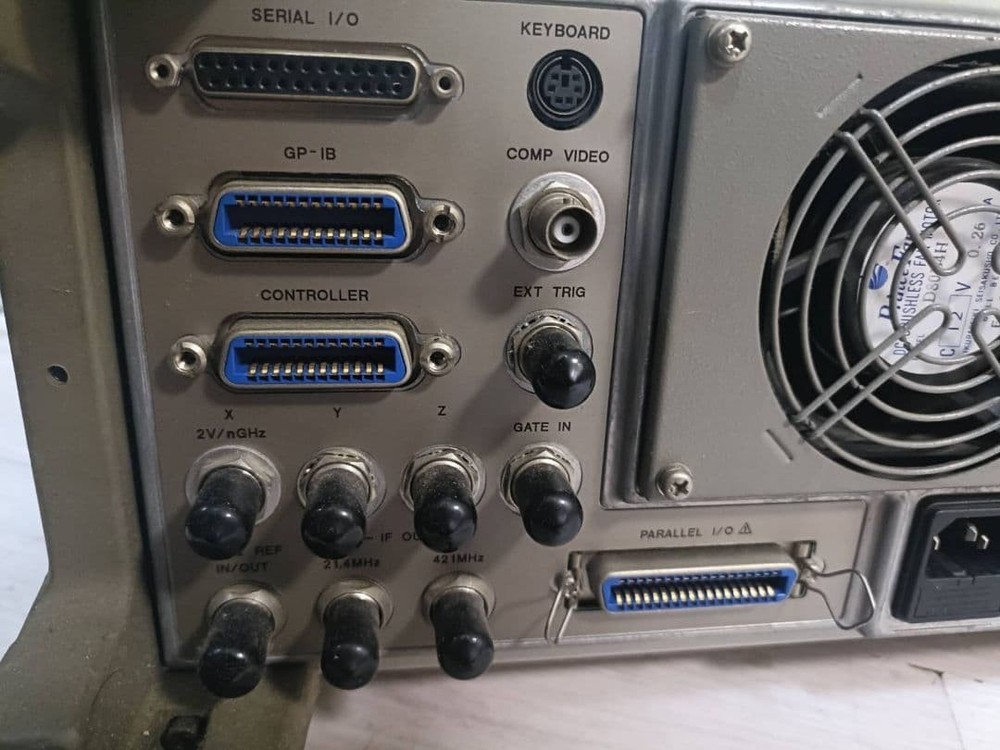 Imperfect - Advantest R3365A Spectrum Analyzer