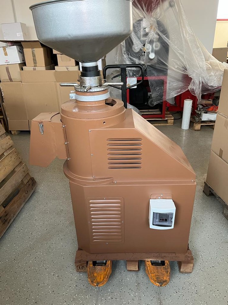 Petroncini industrial coffee grinder