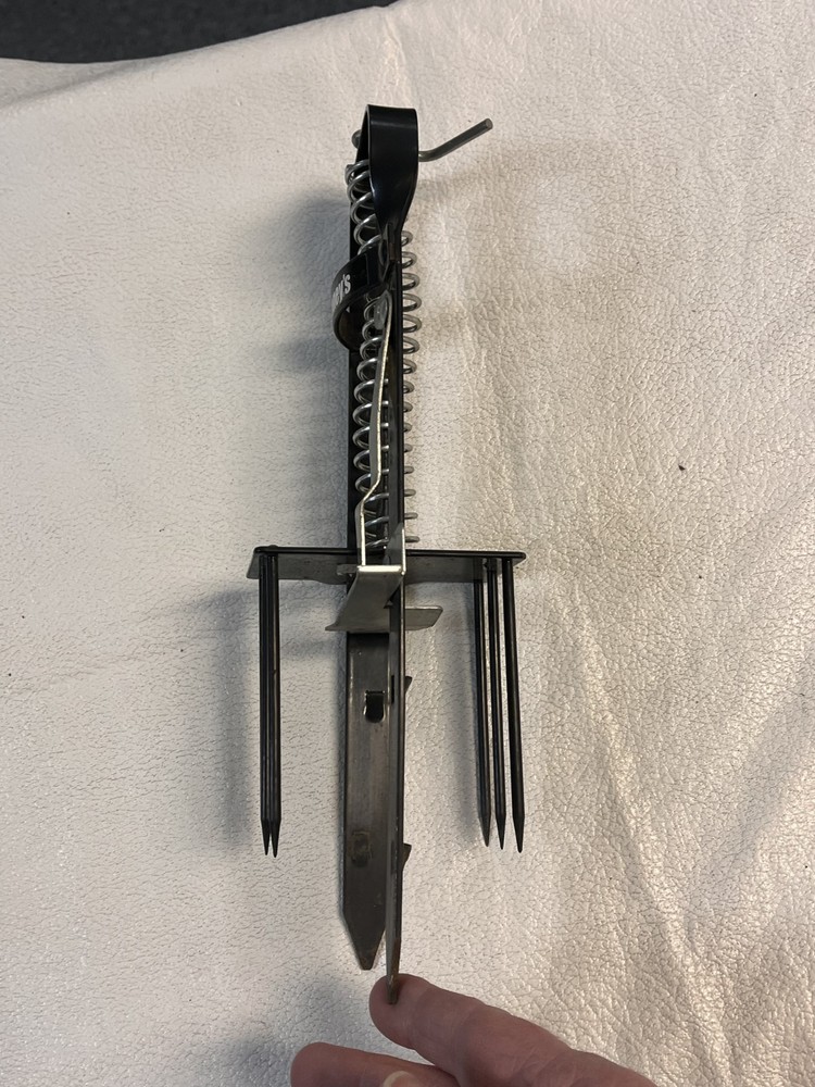 Sweeney's Deadset Black Mole Spring Trap Pest Control Non-Chemical Kill Trap