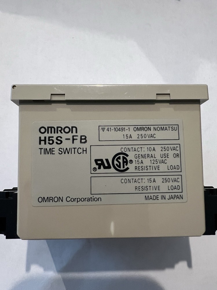 Omron H5S-FB Timer New