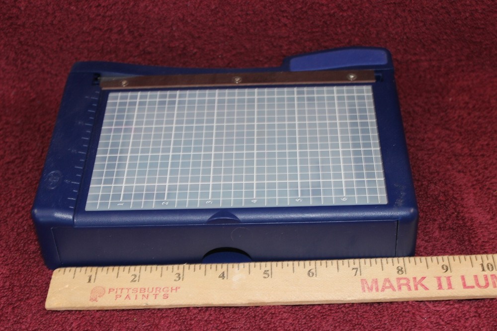 Creative Memories Guillotine Paper Cutter