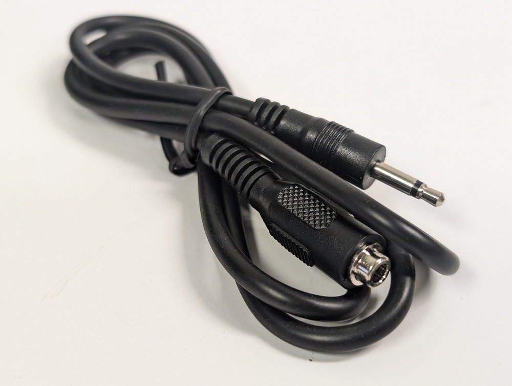 3.5mm MINI PLUG TO 3.5mm MINI JACK EXTENSION CABLE