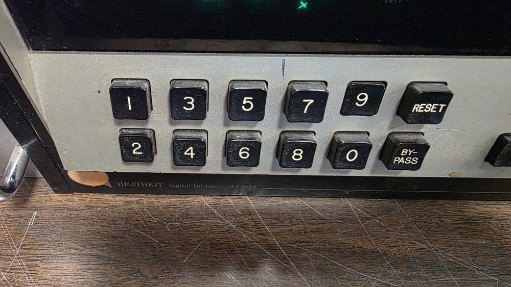 Heathkit AJ-1510 Digital FM Tuner