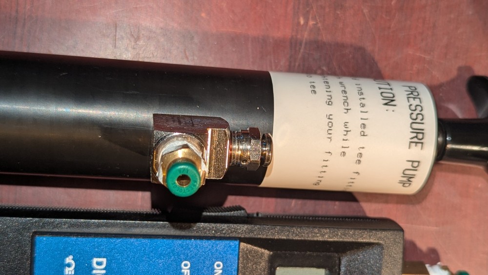 Omega Engineering HHP-201 Digital Manometer