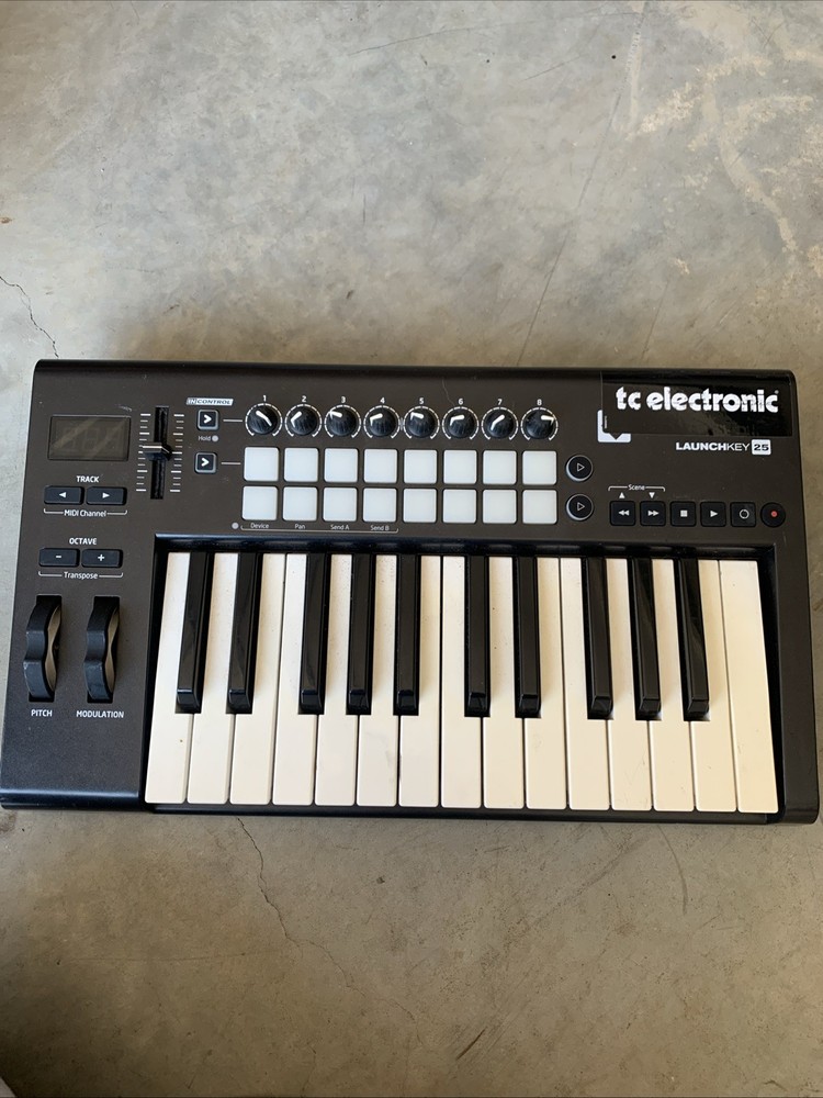 Novation Launchkey 25 - Used