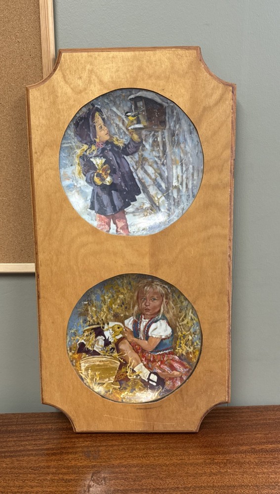 Wooden Double Plate Display Frame- Plates Included