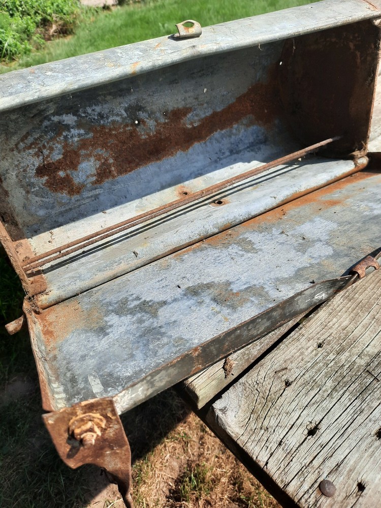 SOLID ANTIQUE 1901 CENTURY POST CO. MAILBOX IRON/STEEL TECUSEH MI