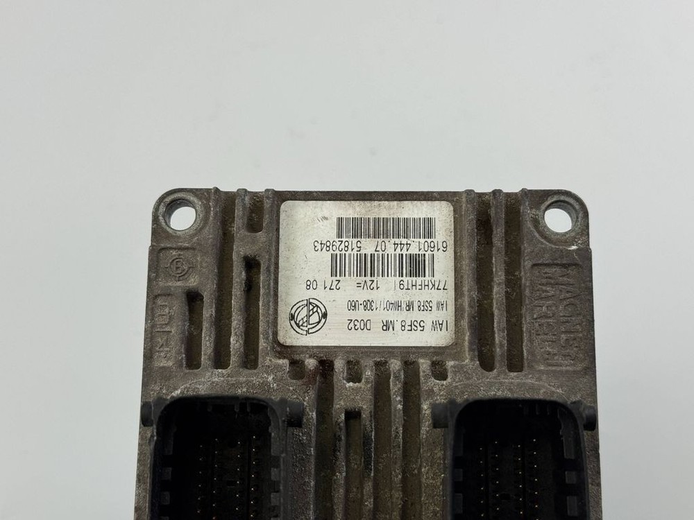 Fiat 500 2007 Engine Control Unit Module 51829843 77KHFHT9