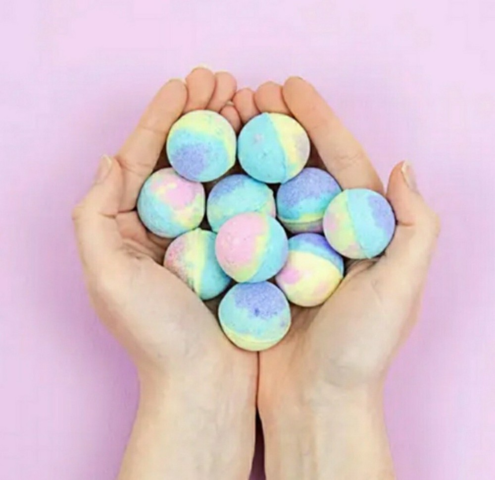 UNICORN BATH BOMBS- Raspberry Scented