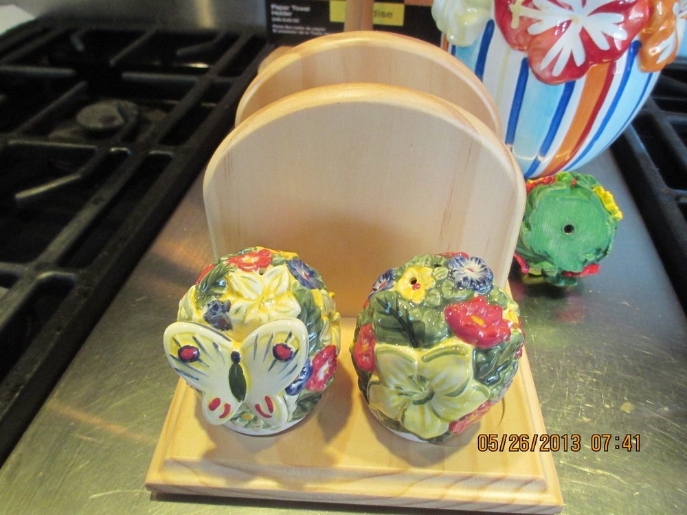 PARROT ~ TROPICAL KITCHEN SET ~ 12 PIECE