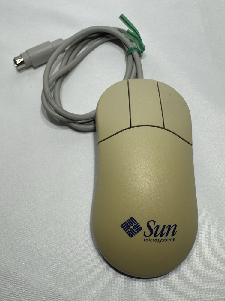 Sun Microsystems 370-3631 Type-6 Mouse, Mini-Din Connector, 3 Button - Tested