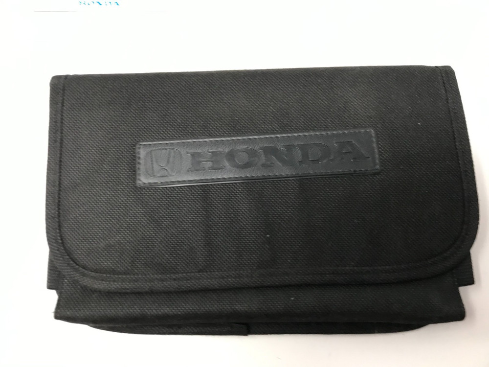 2017 Honda Ridgeline Manual Set With Case OEM OM01337