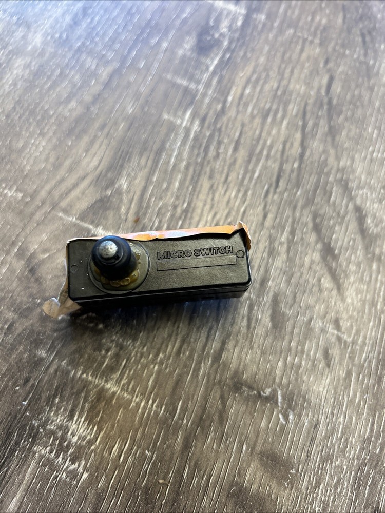 Micro Switch 6DXC7. Brand New