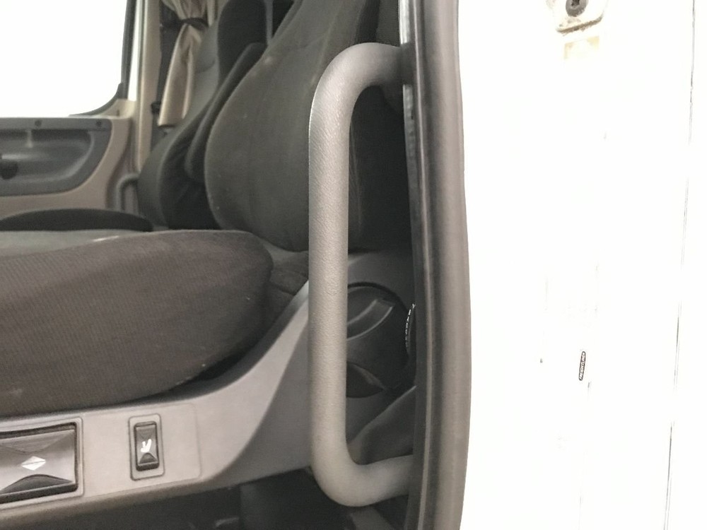 Freightliner CASCADIA 13(in) Grab Handle, Cab Entry (Rear) - Used