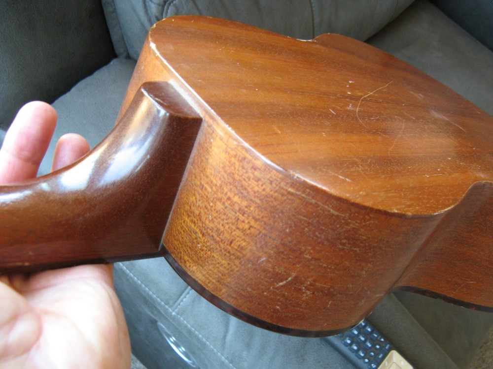 Vintage Harmony Baritone Ukulele Uke 30”